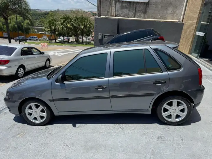 Gol 1000 Mi 16V/ Ouro 4p