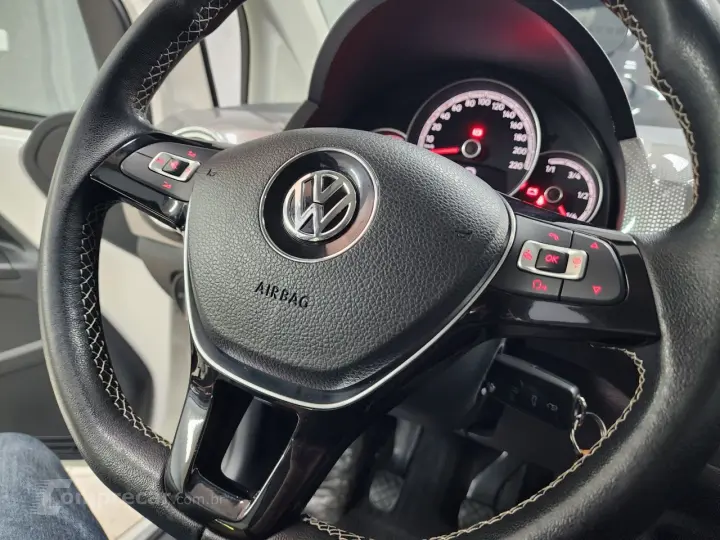 up! cross 1.0 TSI Total Flex 12V 5p