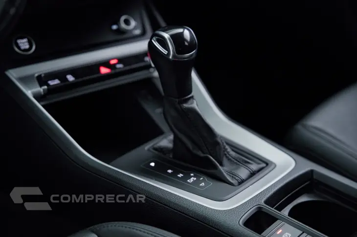 Q3 Prest. 1.4 TFSI Flex/Prest. S-tronic