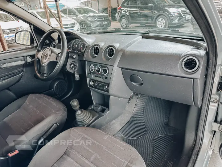 PRISMA 1.0 MPFI VHCE Maxx 8V