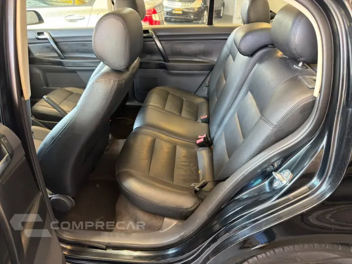 POLO SEDAN 1.6 MI 8V