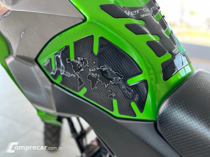 VERSYS-X 300