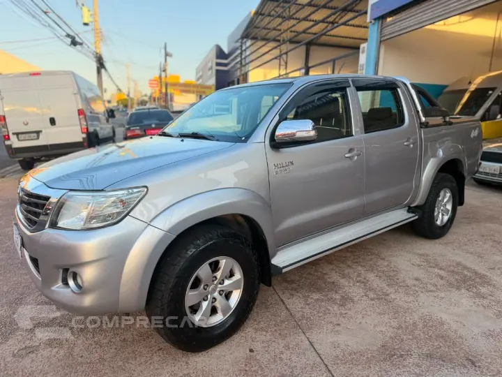 Hilux CD SRV 4x4 2.7 Flex 16V Aut.