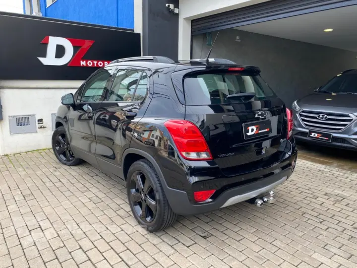TRACKER 1.4 16V Turbo Midnight