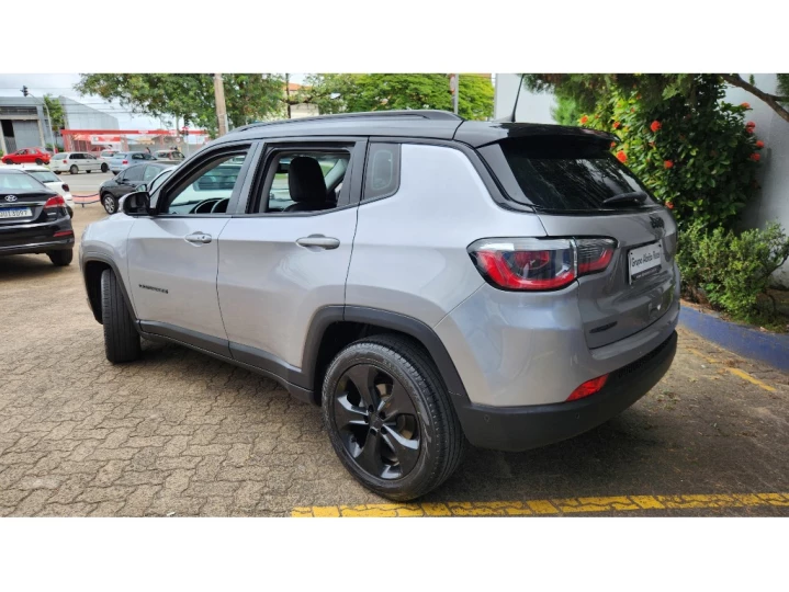 COMPASS 2.0 16V FLEX LONGITUDE AUTOMÁTICO