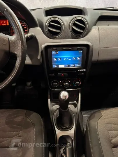 Duster 1.6 16V 4P FLEX TECH ROAD