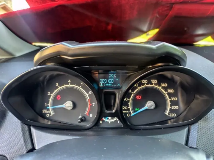 FIESTA 1.6 TIVCT FLEX SE MANUAL