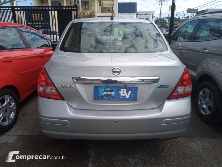 TIIDA 1.8 Sedan 16V