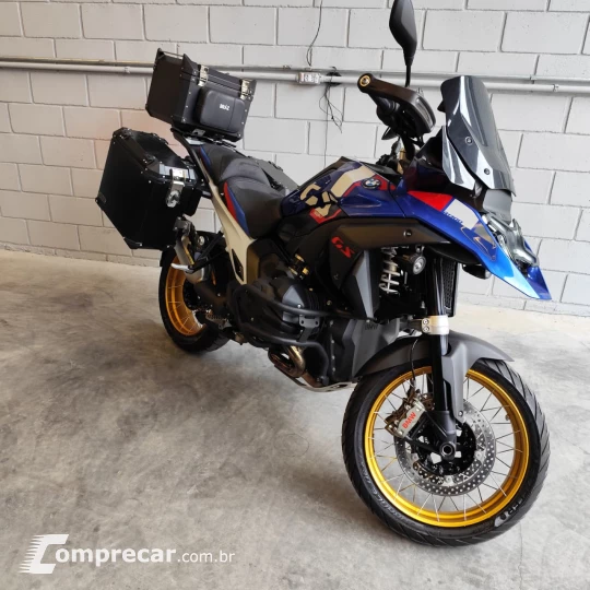 GS1300 TROPHY