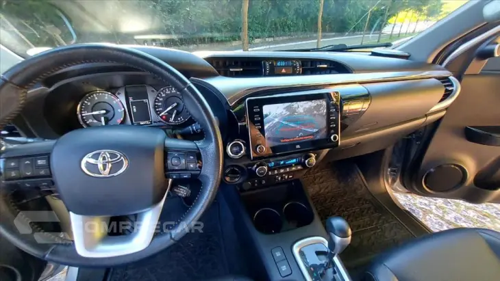 HILUX 2.8 D-4D TURBO DIESEL CD SRX 4X4 AUTOMÁTICO