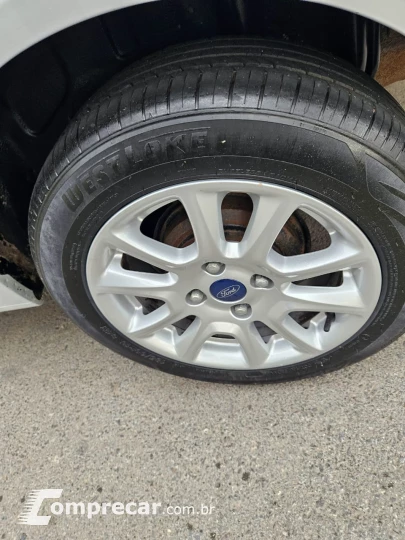 FIESTA 1.6 Rocam SE Sedan 8V