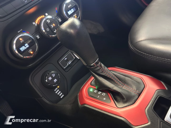 RENEGADE 2.0 16V TURBO DIESEL TRAILHAWK 4P 4X4 AUTOMÁTICO
