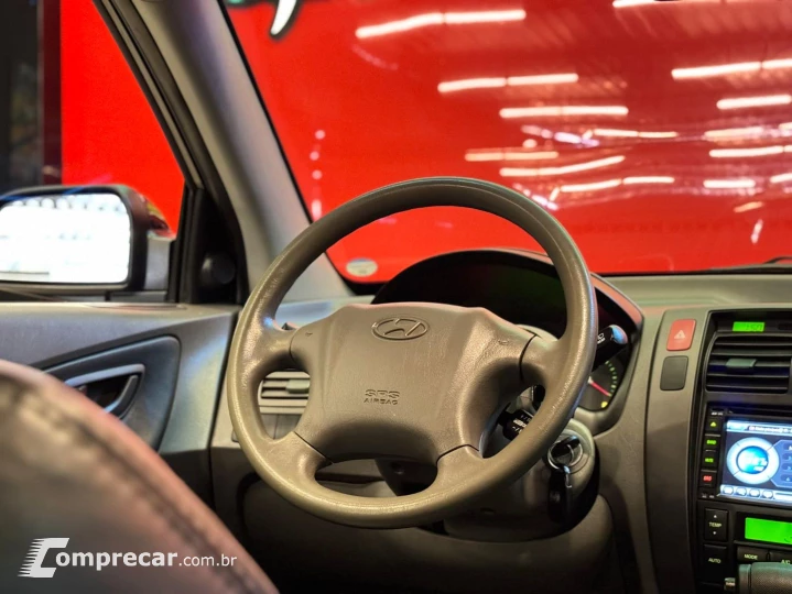 Tucson 2.0 Mpfi Gls 16V 143Cv 2Wd Flex 4P Automático