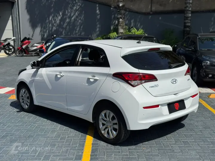 HB20 1.6 Comfort Plus 16V