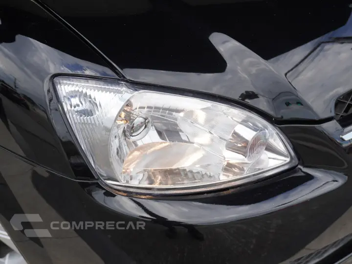 CLASSIC 1.0 MPFI LS 8V FLEX 4P MANUAL