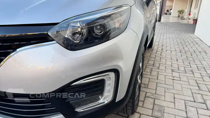 Captur 1.6 16V 4P FLEX SCE LIFE X-TRONIC CVT
