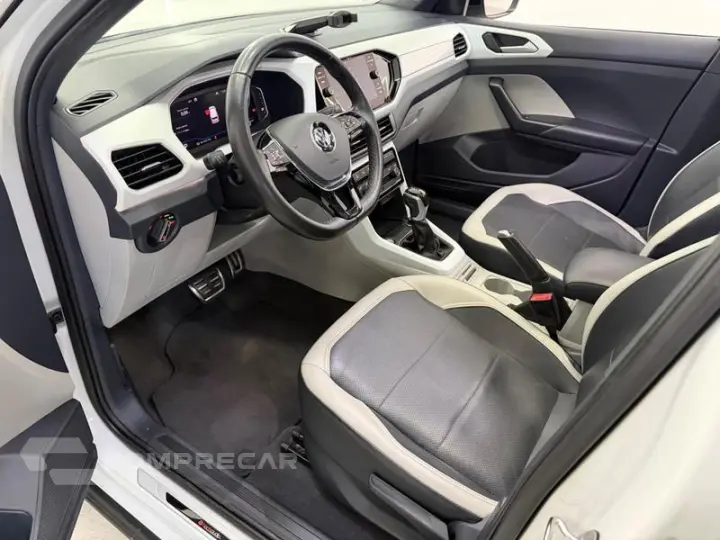 T CROSS HL TSI AE