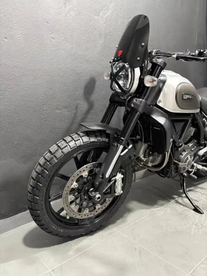 SCRAMBLER 800 ICON