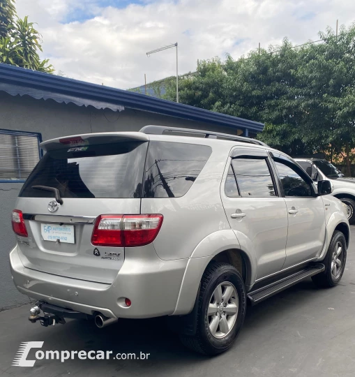 HILUX SW4 3.0 SRV 4X4 7 Lugares 16V Turbo Intercooler
