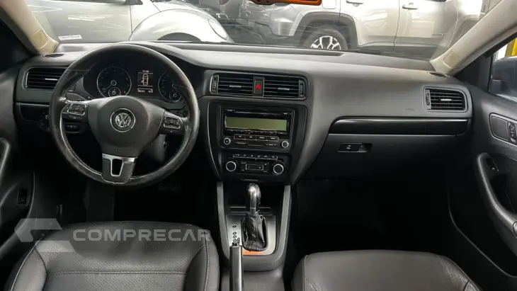 Jetta 2.0 4P FLEX AUTOMÁTICO