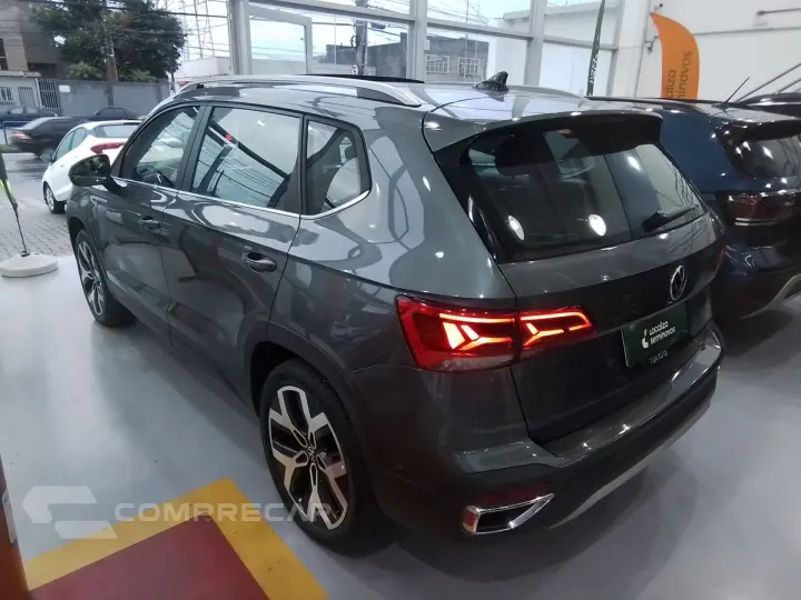 TAOS 1.4 250 TSI TOTAL FLEX HIGHLINE AUTOMÁTICO