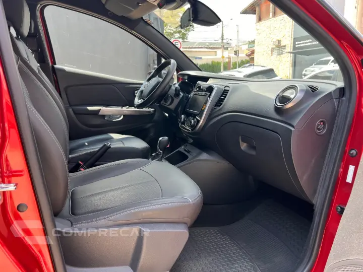 CAPTUR Intense Bose 1.6 16V Flex 5p Aut.