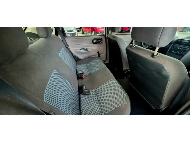CLASSIC 1.0 MPFI LS 8V FLEX 4P MANUAL