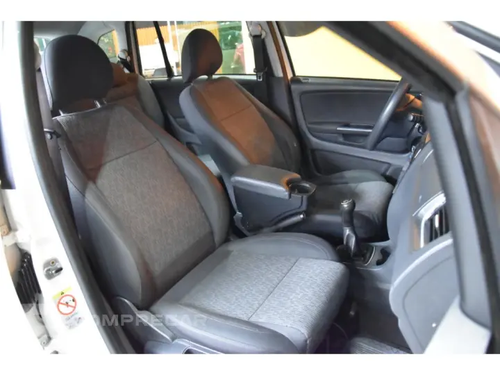 SPACEFOX 1.6 MI TREND 8V FLEX 4P MANUAL