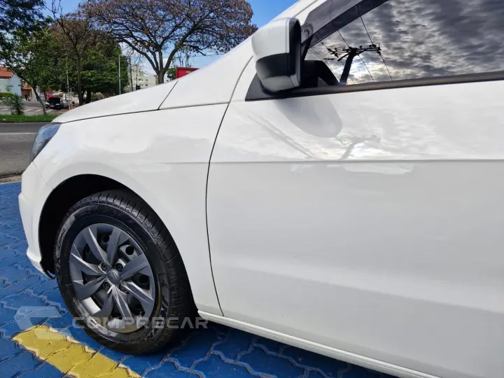 VOYAGE 1.0 12V MPI TOTALFLEX 4P MANUAL
