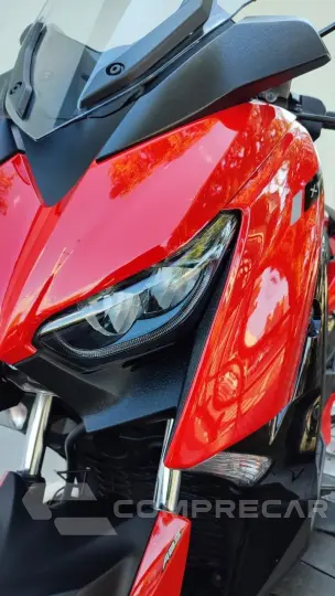 YAMAHA XMAX ABS