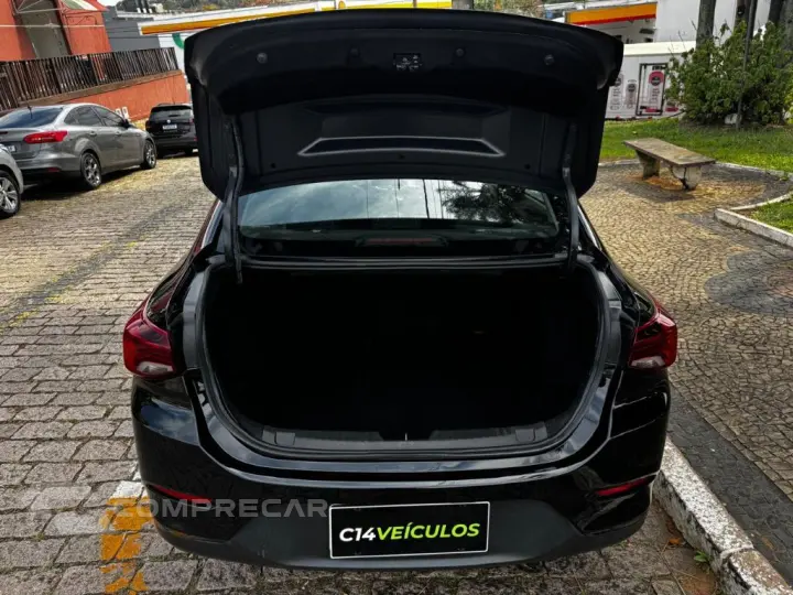 ONIX SEDAN Plus LT 1.0 12V Flex 4p Mec.