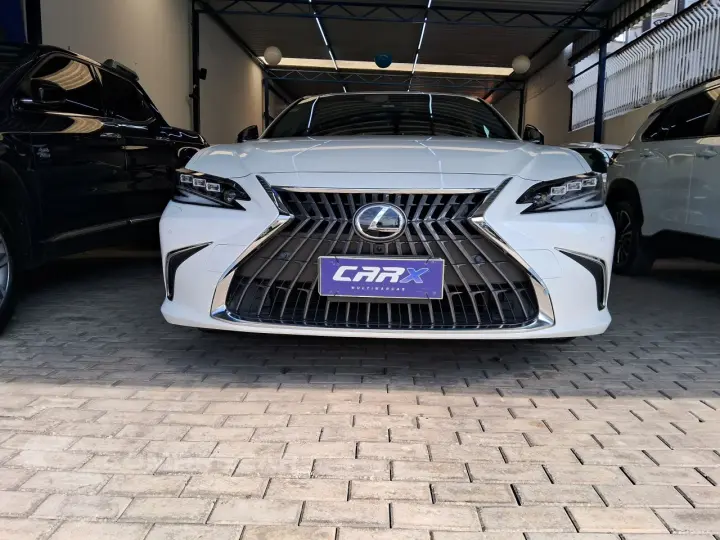 ES 300 H 2.5 16V 4P LUXURY HÍBRIDO AUTOMÁTICO CVT