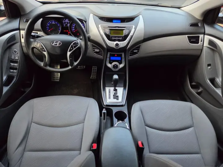 Elantra GLS 1.8 16V Aut.