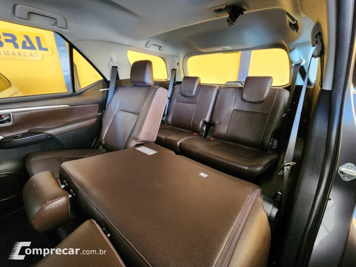 Hilux SW4 SRV 4x2 2.7 Flex 16V Aut.