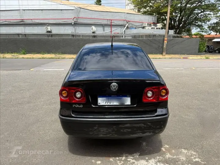 POLO SEDAN 1.6 MI 8V