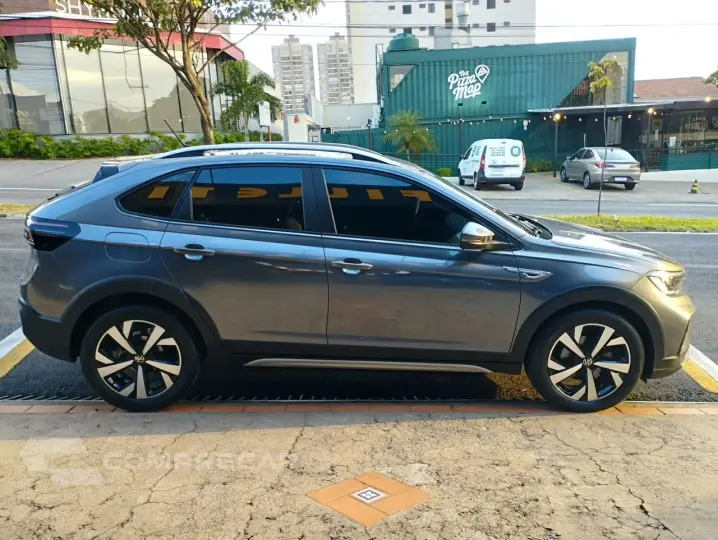 Nivus 1.0 4P FLEX 200 TSI HIGHLINE TURBO AUTOMÁTICO
