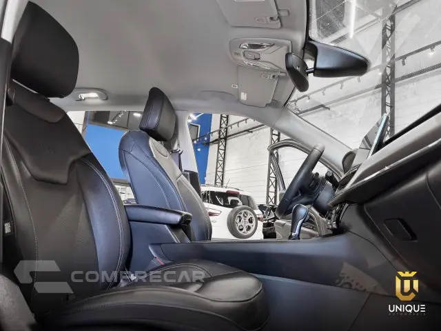 COMPASS - 1.3 T270 TURBO LONGITUDE AT6
