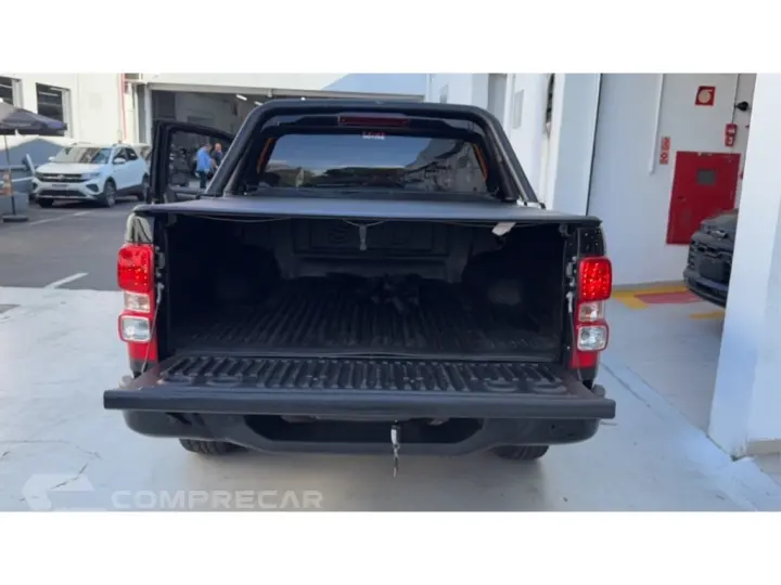 S10 2.8 LT 4X4 CD 16V TURBO DIESEL 4P AUTOMÁTICO