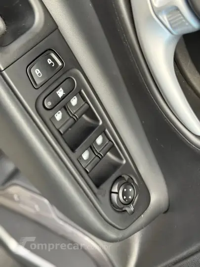 Renegade Long. T270 1.3 TB 4x2 Flex Aut.