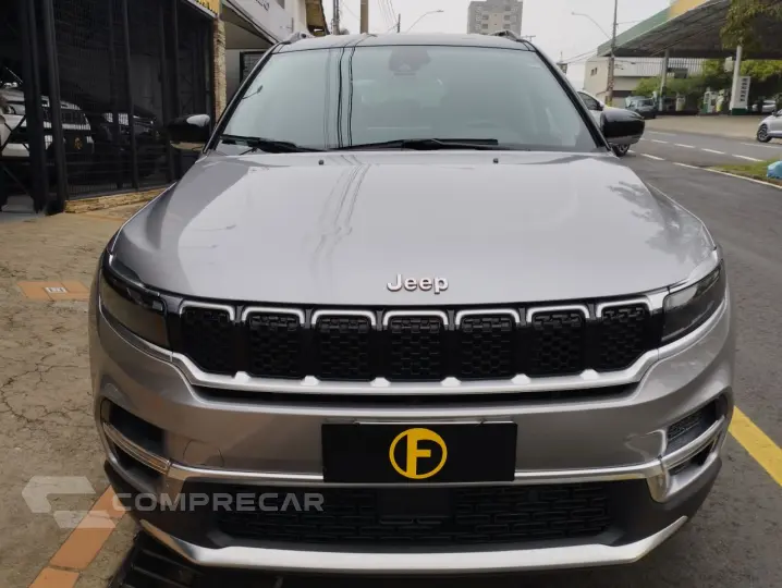 Commander 1.3 16V 4P FLEX T270 LIMITED TURBO AUTOMÁTICO AT6