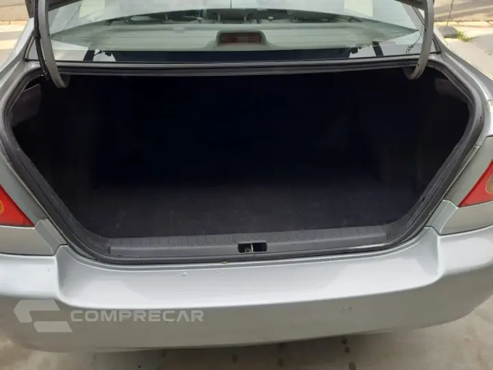 Corolla SE-G 1.8/1.8 Flex 16V Aut.