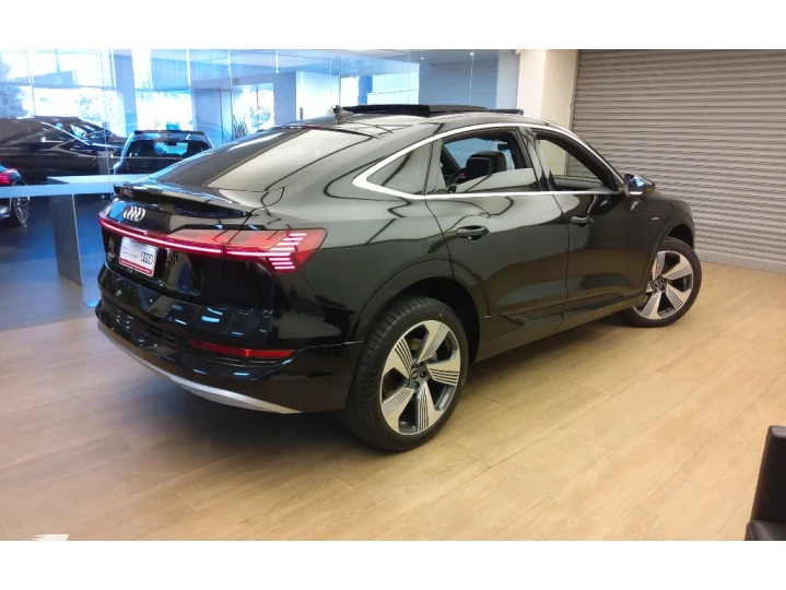 E-TRON ELÉTRICO SPORTBACK PERFORMANCE QUATTRO