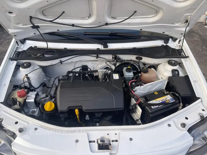 LOGAN 1.0 12V SCE Expression