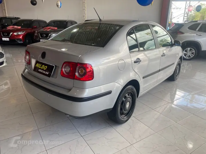 POLO SEDAN 1.6 MI 8V