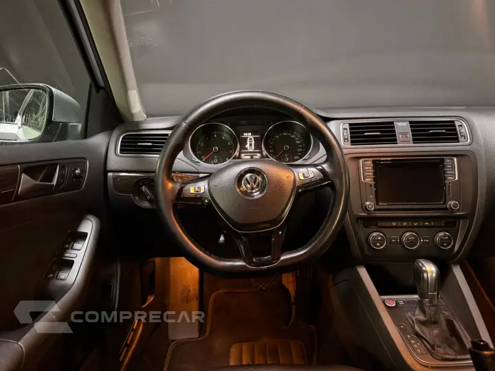JETTA 2.0 COMFORTLINE FLEX 4P TIPTRONIC