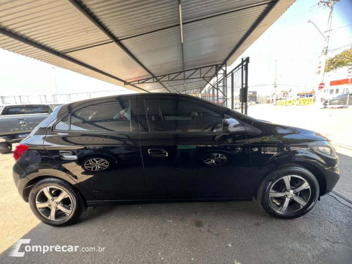 Onix Hatch 1.4 4P FLEX LTZ AUTOMÁTICO