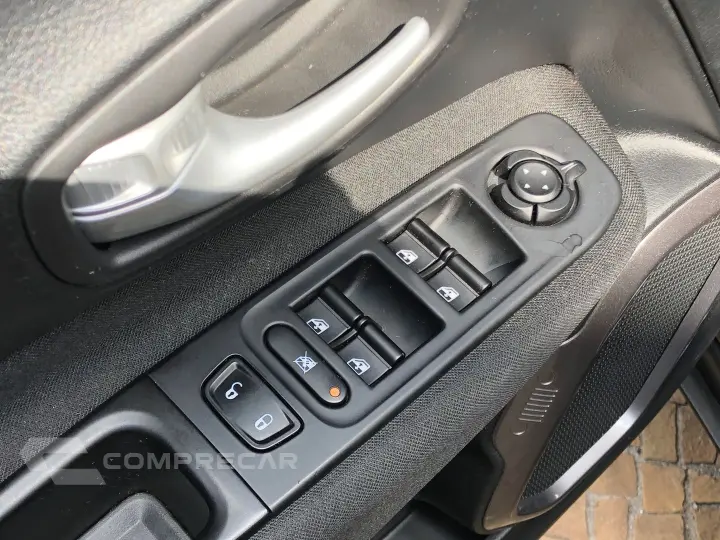 Renegade 1.3 T270 Turbo Flex Sport At6