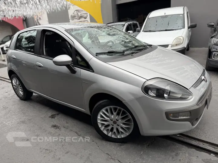 PUNTO 1.6 ESSENCE 16V FLEX 4P AUTOMATIZADO