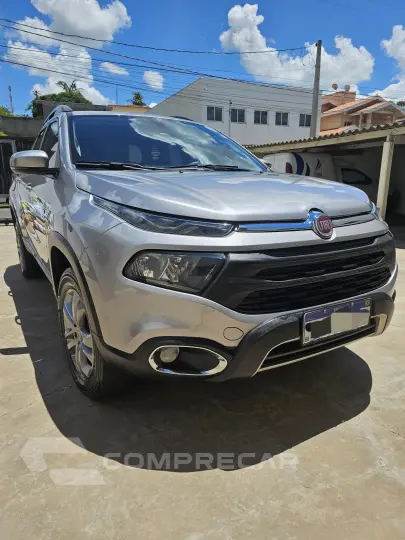 TORO 2.0 16V Turbo Freedom 4WD AT9