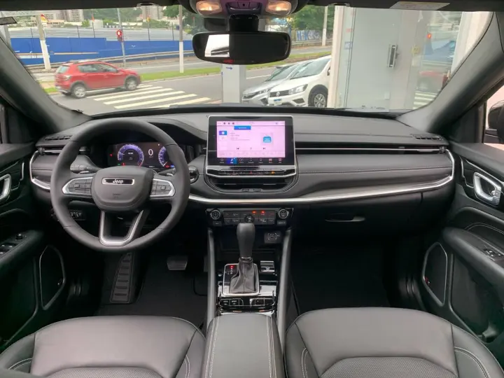 COMPASS S T270 1.3 TB 4x2 Flex Aut.